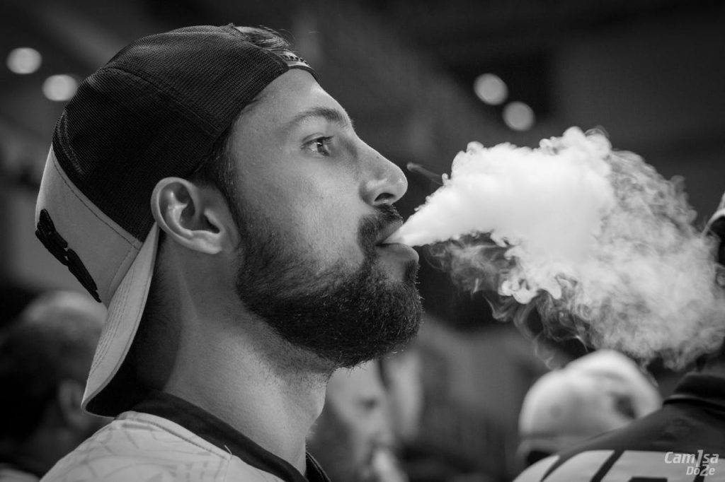 How Long Does a Disposable Vape Last
